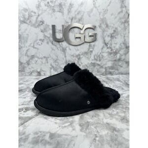 UGG Scuffette II Black Satin Sheepskin Fur Lined Slippers 1105317 Womens 8
